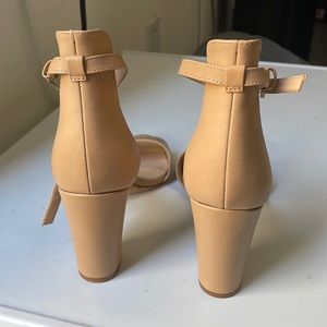 Vince Camuto tan heels